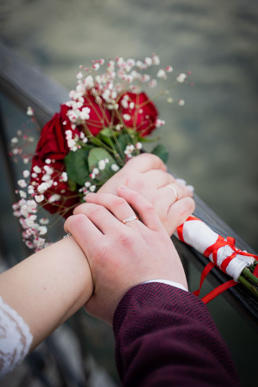 Wedding invitation bridge-hands